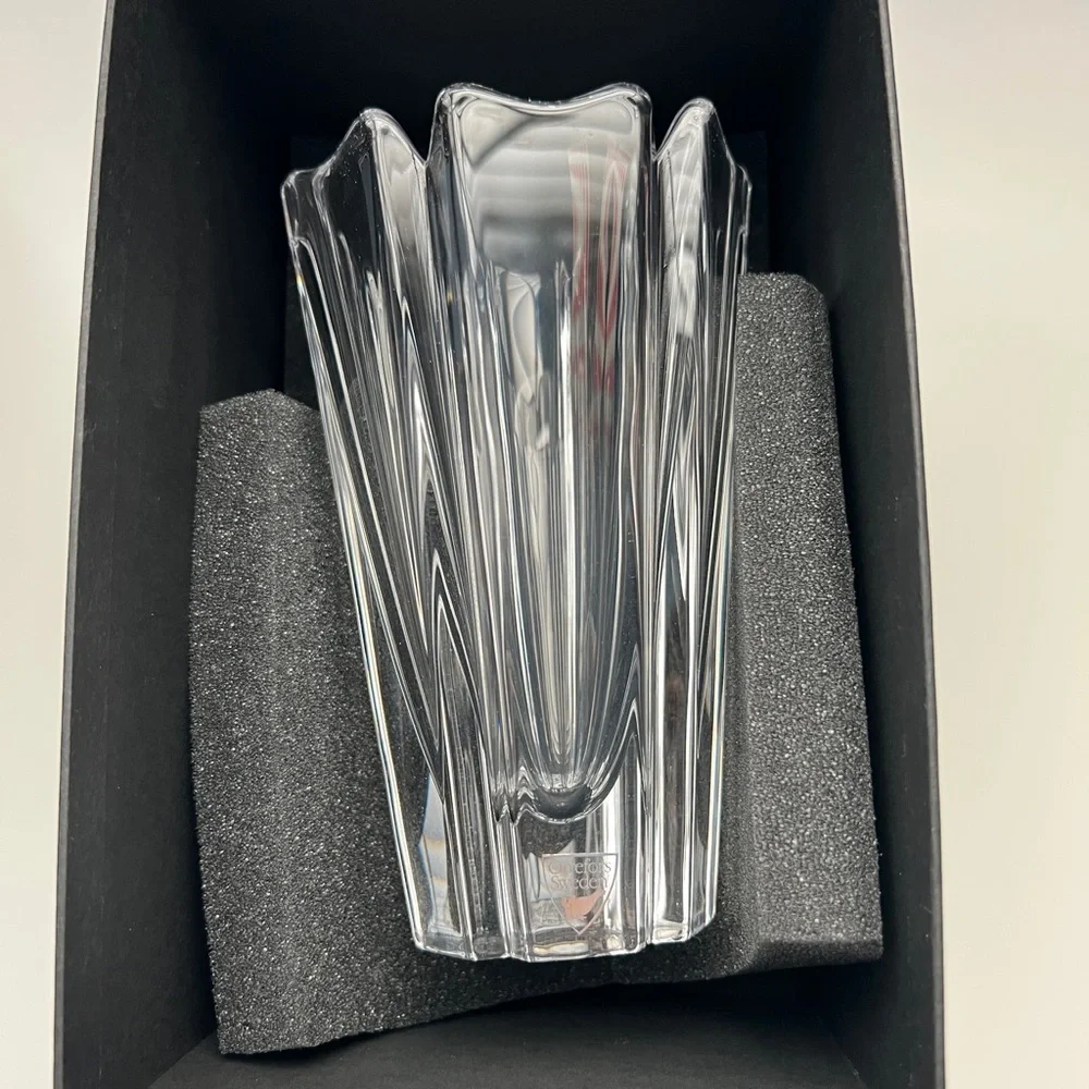 Orrefors Corona Vase brand new in box - Picture 6 of 7